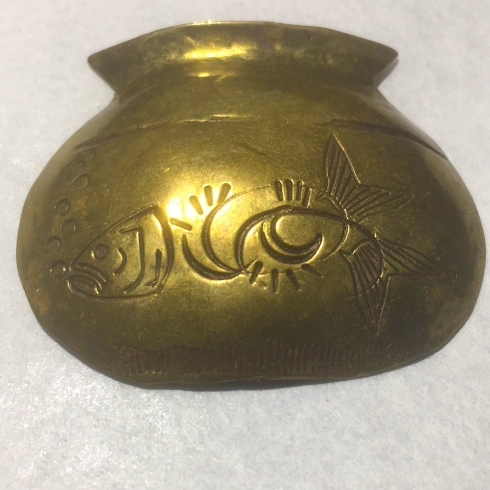 Vintage artisan pin brooch fish skeleton bowl signed